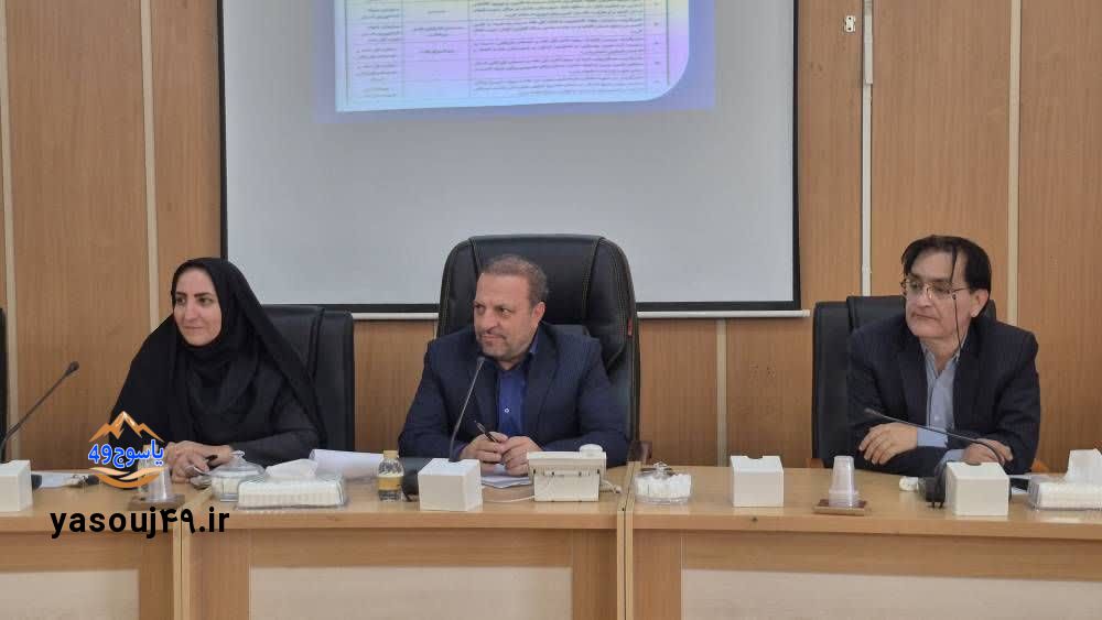 تأکید بر عملیاتی شدن مصوبات تنظیم بازار و توسعه طرح روستا بازار