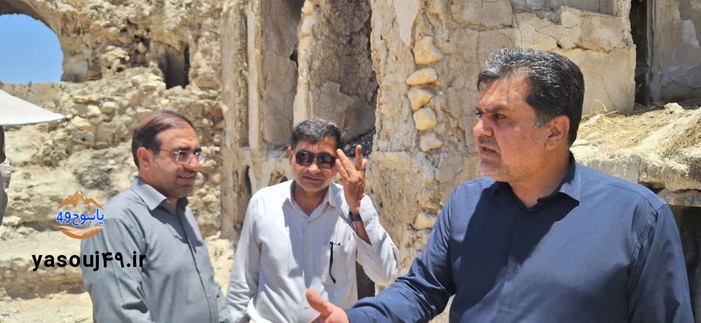بازدید از قلعه تاریخی آرو