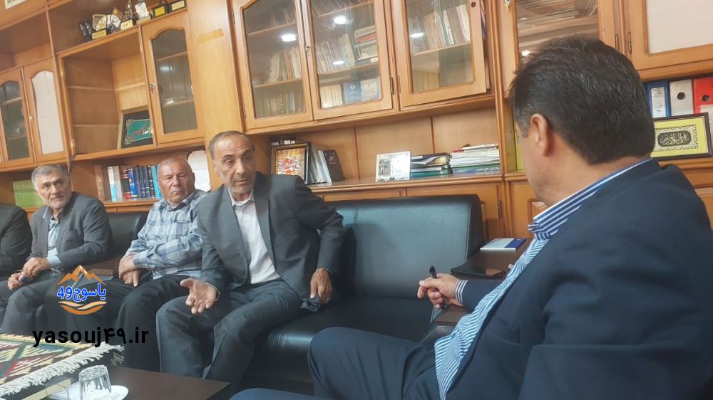 نشست بررسی مشکلات مردم با فرماندار بویراحمد