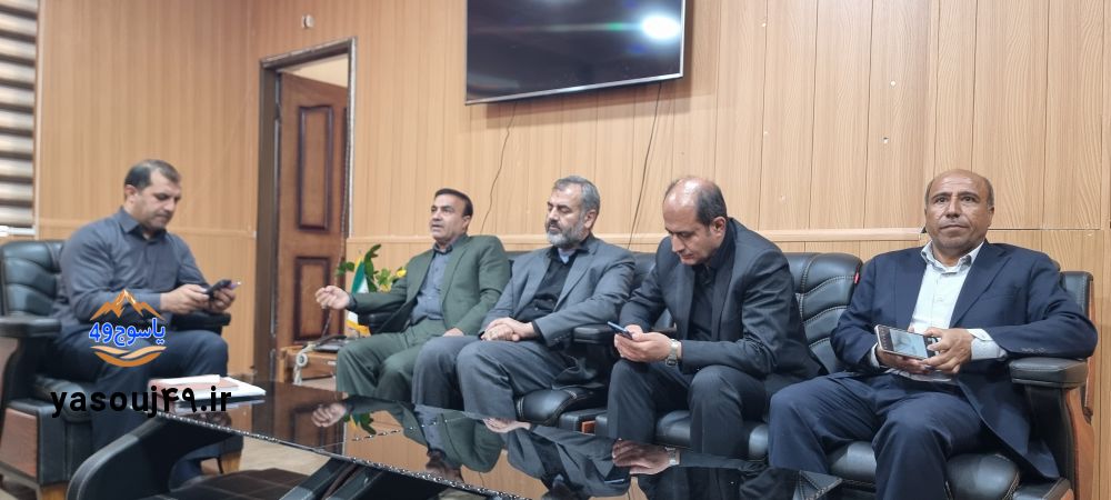 فرماندار دنا: کمیته امداد بی‌چشم‌داشت پای کار محرومان ایستاده است