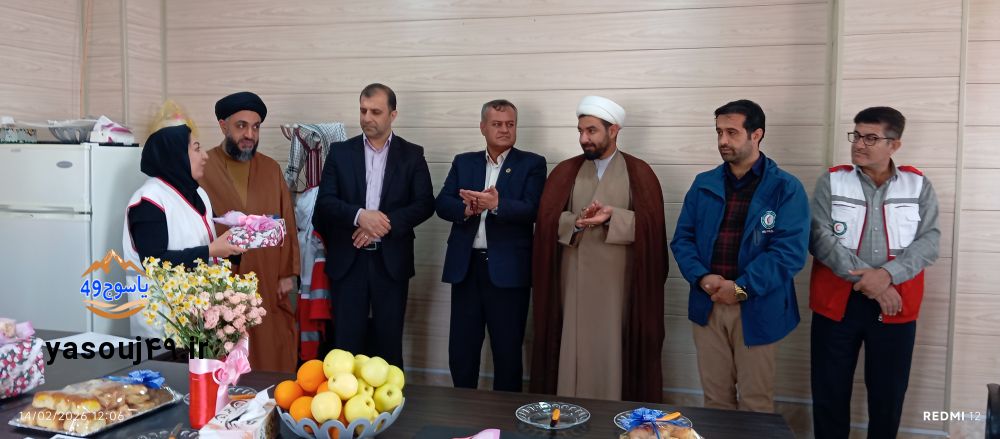 خیر برتر و داوطلبان جمعیت هلال احمر دنا تجلیل شدند