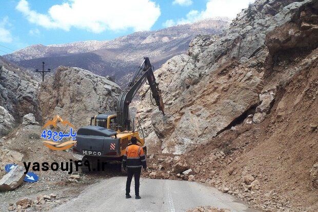 ریزش گسترده در جاده پاتاوه_ دهدشت/ فعلا از مسیرهای دیگر عبور کنید