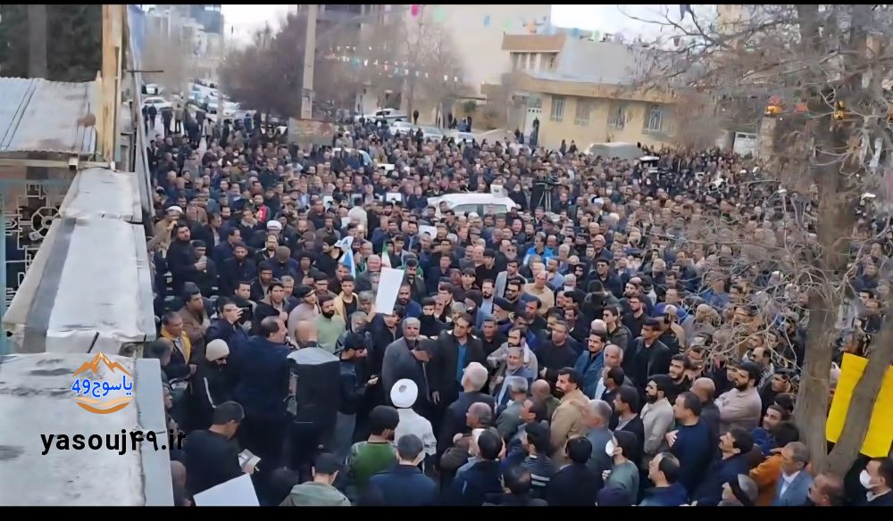 فیلم| واکنش مردمی به شهادت رهبر انقلاب؛ عزاداری باشکوه زنان و مردان بویراحمدی در یاسوج