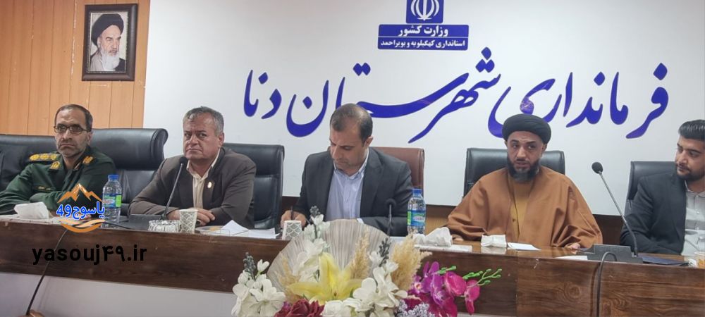 مدیران خدمات صورت گرفته نظام و دولت را به مردم گزارش دهند