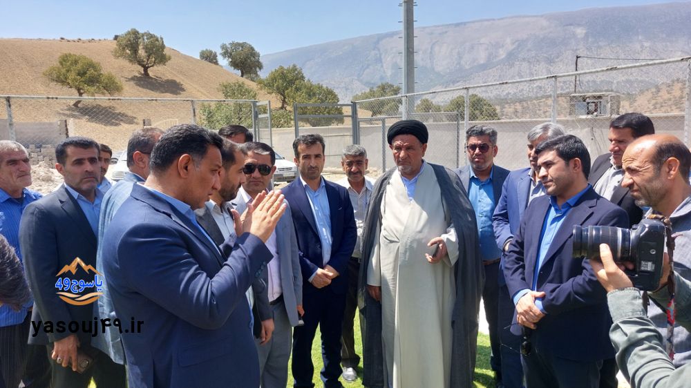 بگو مگوی موحد و کاظمی‌جو/ فرماندار یا نماینده حق با کیست+فیلم